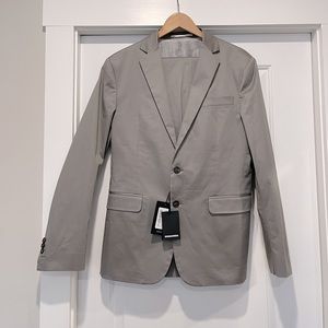 NWT Dsquared2 gray suit size 52